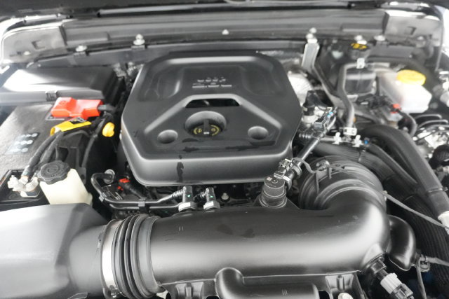 Used 2025 Jeep Wrangler Sport AWD/4WD image 29
