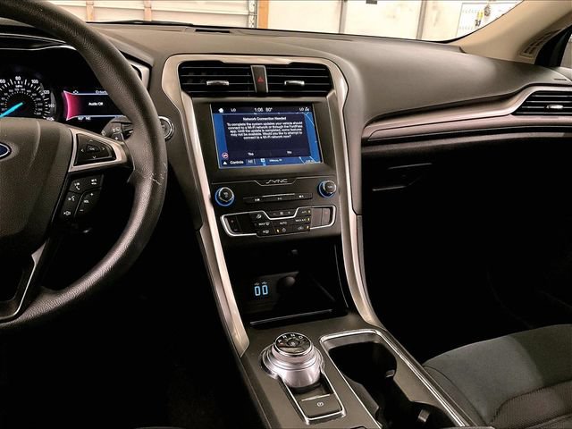 Certified 2019 Ford Fusion SE FWD image 6