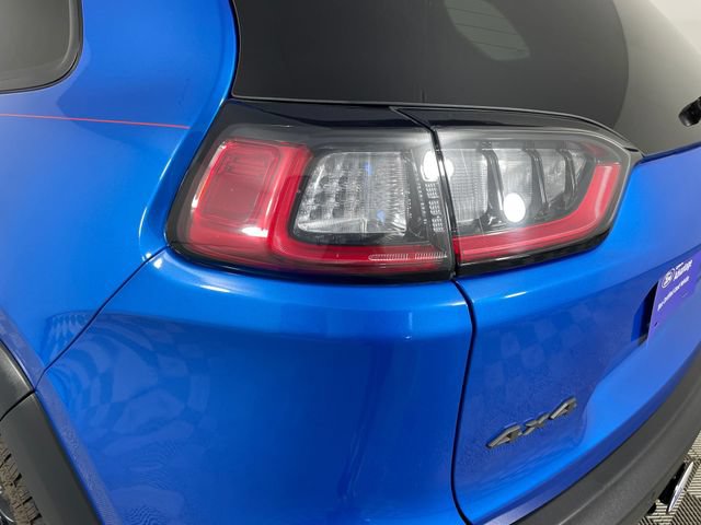 Used 2019 Jeep Cherokee Trailhawk w/ Cold Weather Group AWD/4WD image 20
