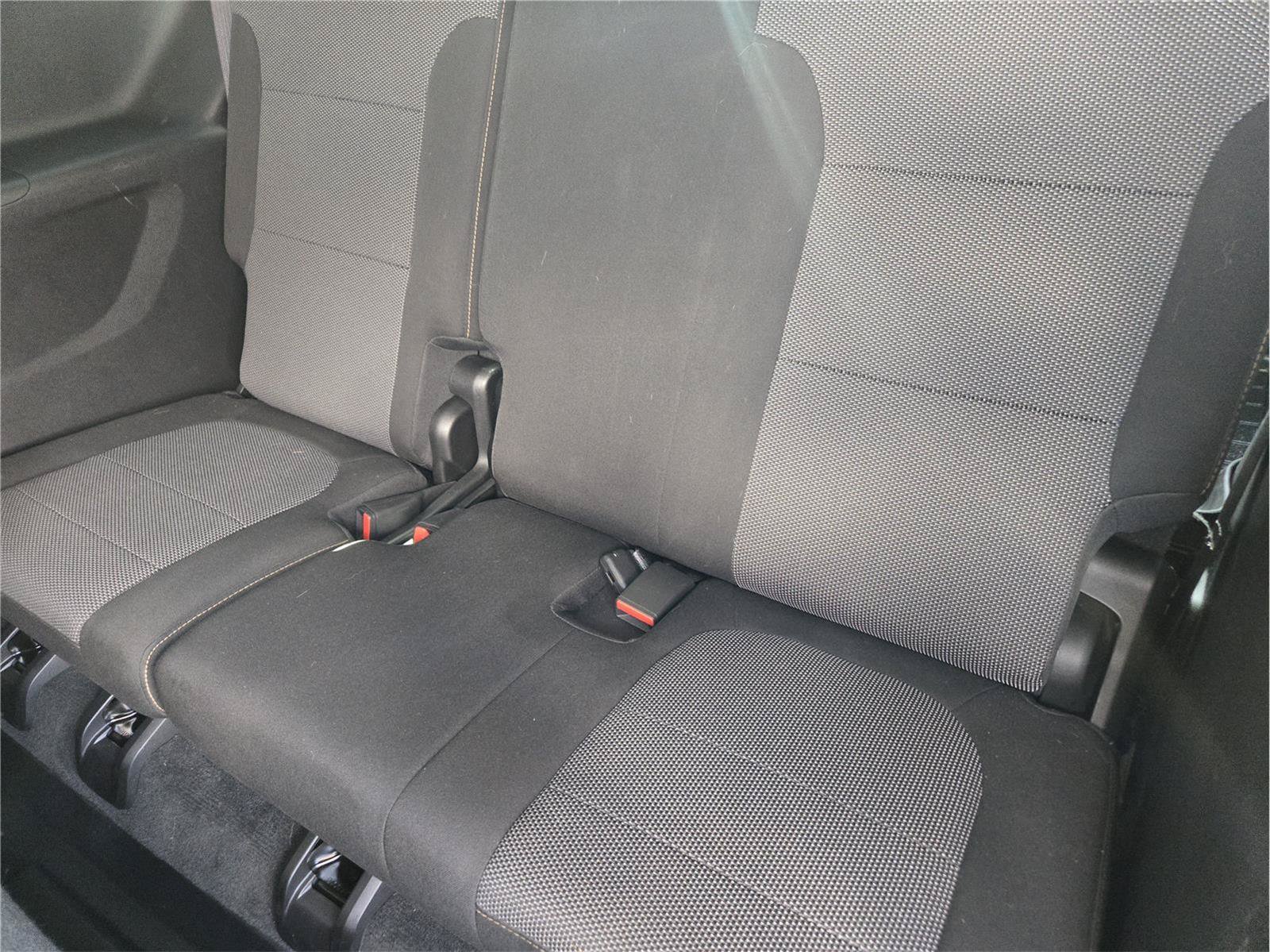 Used 2018 Chevrolet Traverse LS FWD image 30