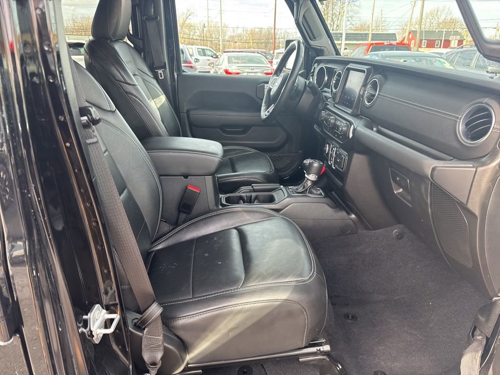 Used 2023 Jeep Wrangler Unlimited Sahara w/ Cold Weather Group image 37