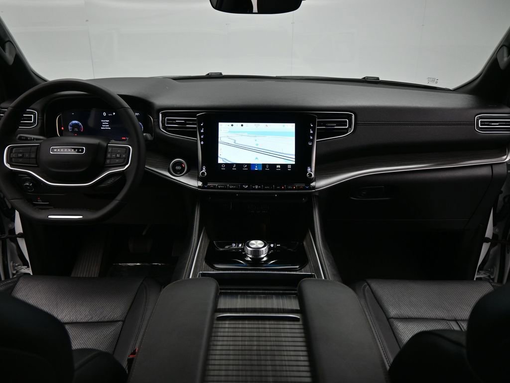 Used 2024 Jeep Wagoneer Series II w/ Flexible Seating Group image 23