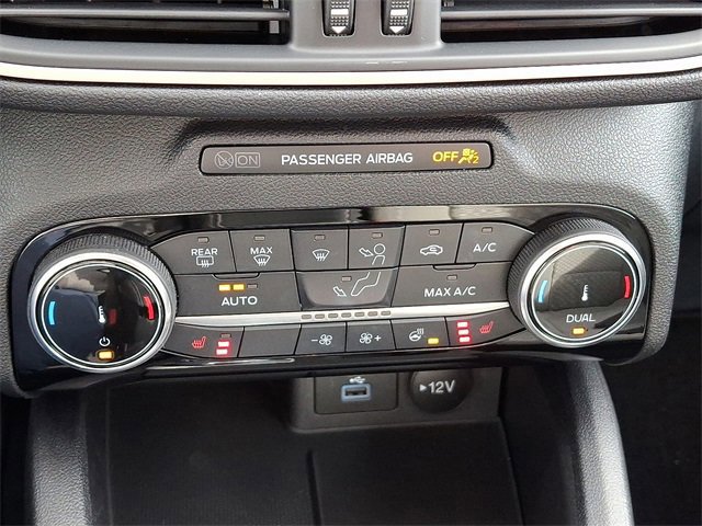 Certified 2022 Ford Escape SE w/ SE Sport Appearance Package image 16