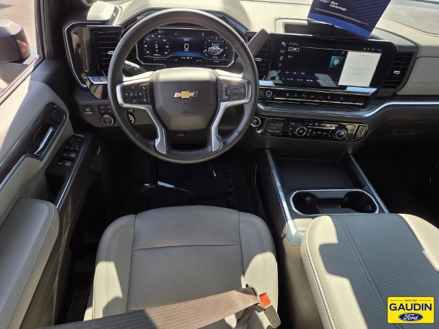 Used 2024 Chevrolet Silverado 2500 LTZ w/ LTZ Plus Package AWD/4WD image 13