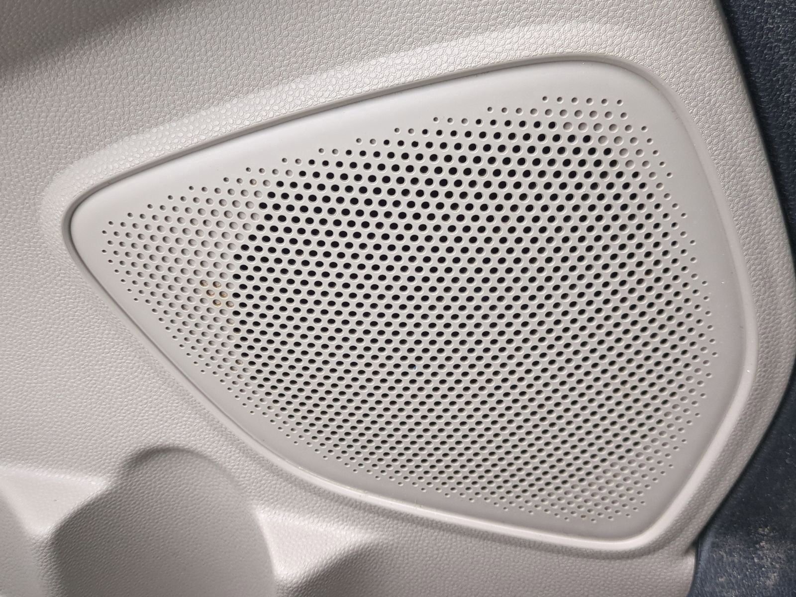 Certified 2021 Ford EcoSport S image 38