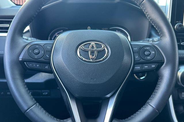 Used 2024 Toyota RAV4 XLE Premium image 21