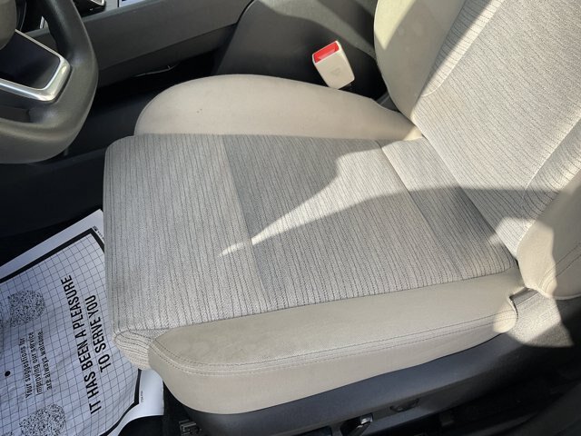 Used 2023 Nissan Rogue SV FWD image 9