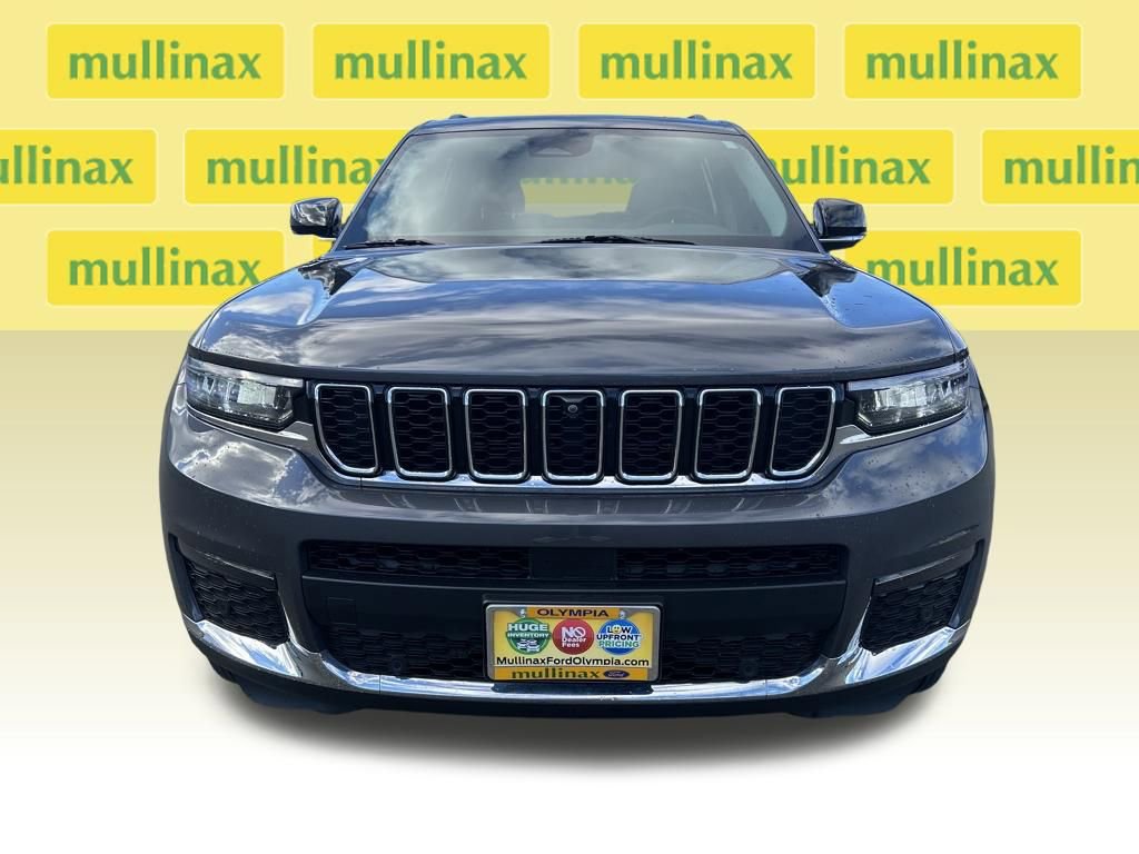 Used 2023 Jeep Grand Cherokee L Limited w/ Luxury Tech Group II image 16