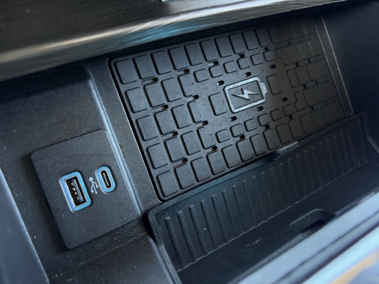 Certified 2024 Ford Expedition Limited RWD image 23