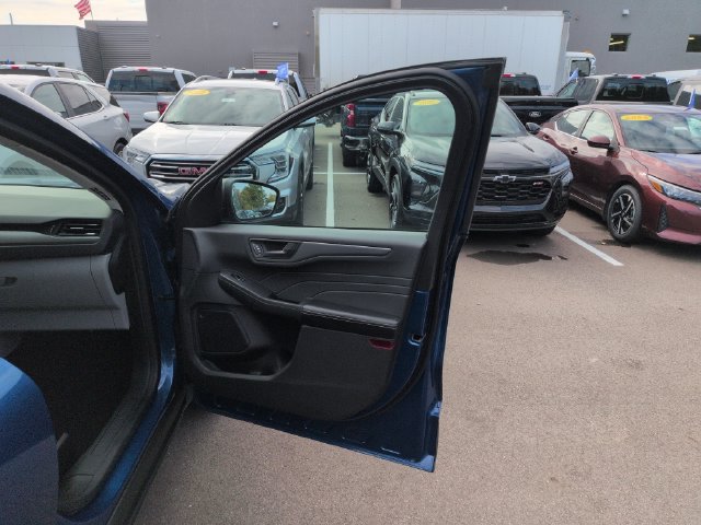 Certified 2023 Ford Escape Active AWD/4WD image 14