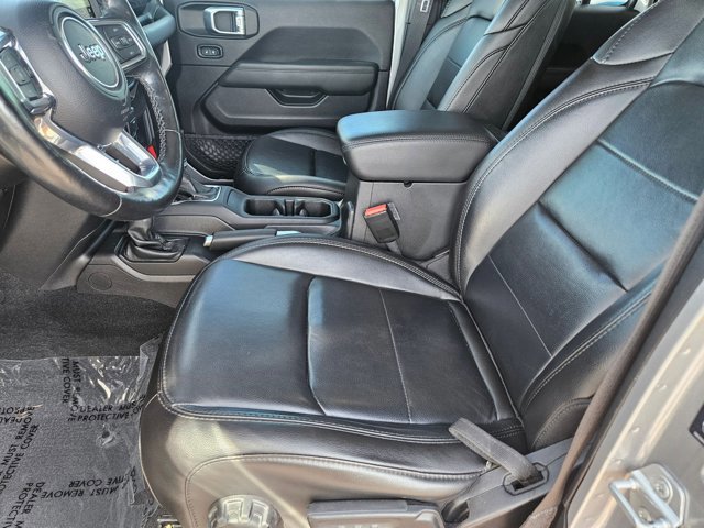 Used 2021 Jeep Wrangler Unlimited Sahara image 16