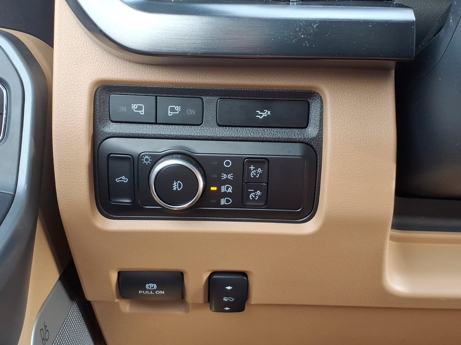 Certified 2024 Ford F250 Lariat w/ Chrome Package AWD/4WD image 17