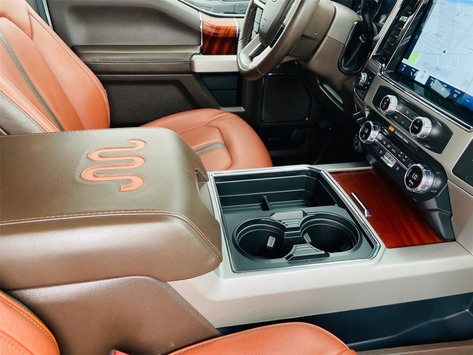 Certified 2022 Ford F350 King Ranch w/ King Ranch Ultimate Package AWD/4WD image 24