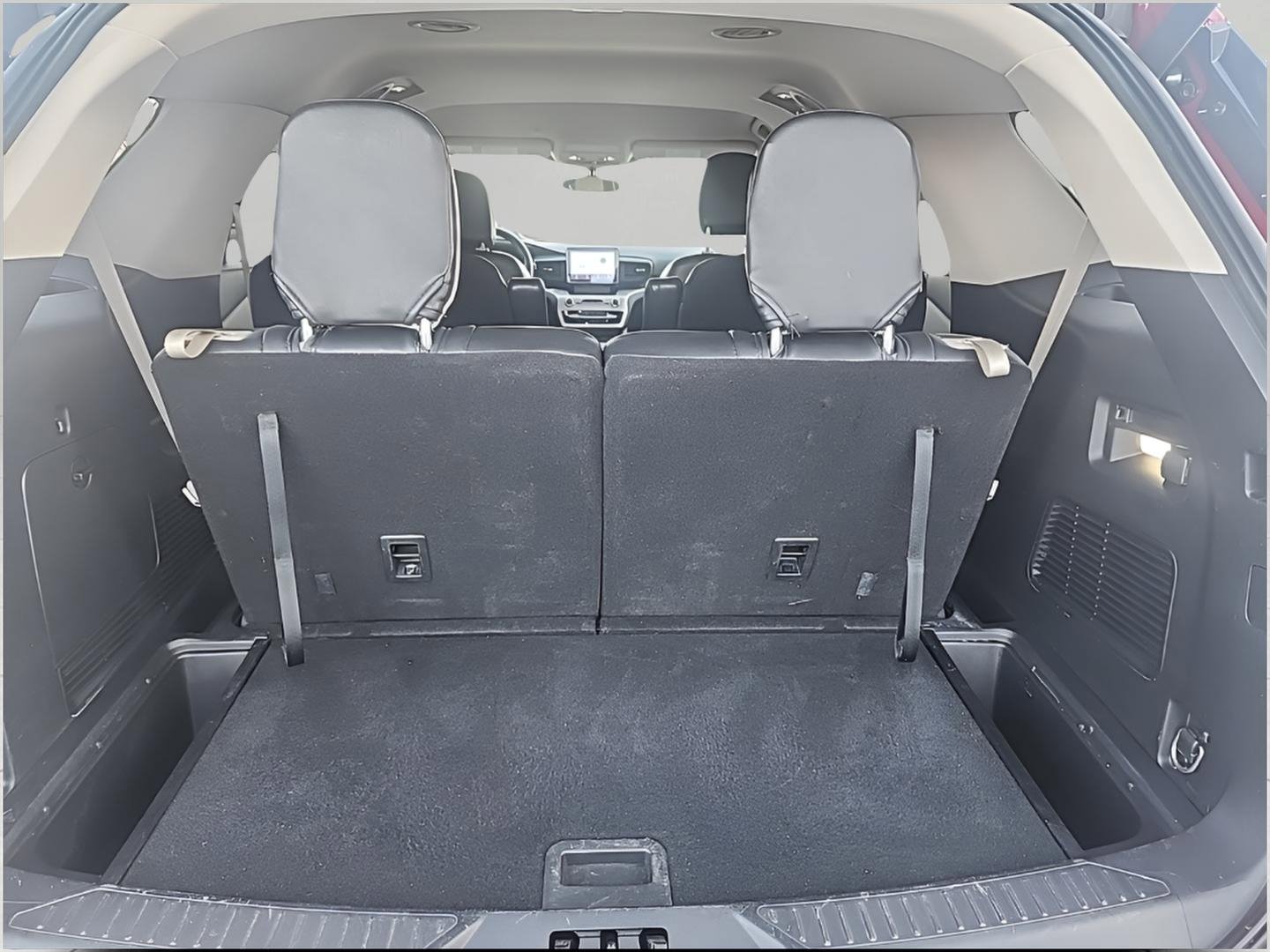 Certified 2022 Ford Explorer XLT image 13