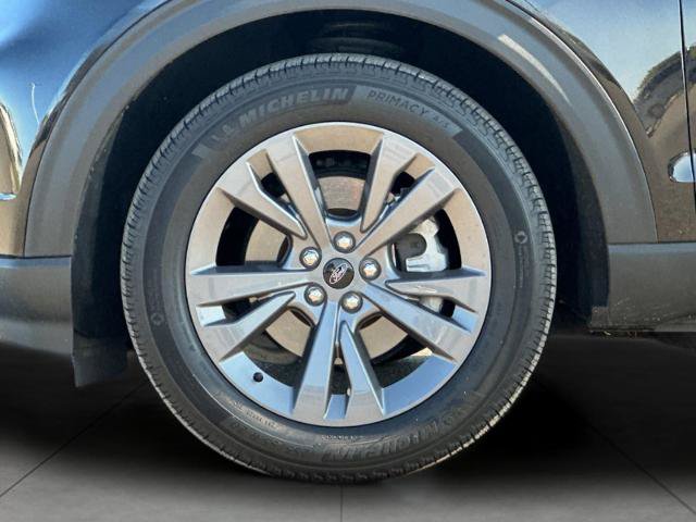 Certified 2024 Ford Explorer XLT w/ Equipment Group 202A RWD image 25