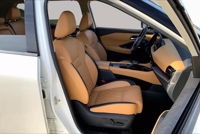 Used 2023 Nissan Rogue Platinum w/ Platinum Premium Package FWD image 9