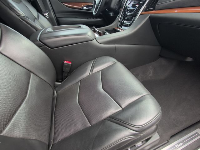 Used 2020 Cadillac Escalade 2WD image 19