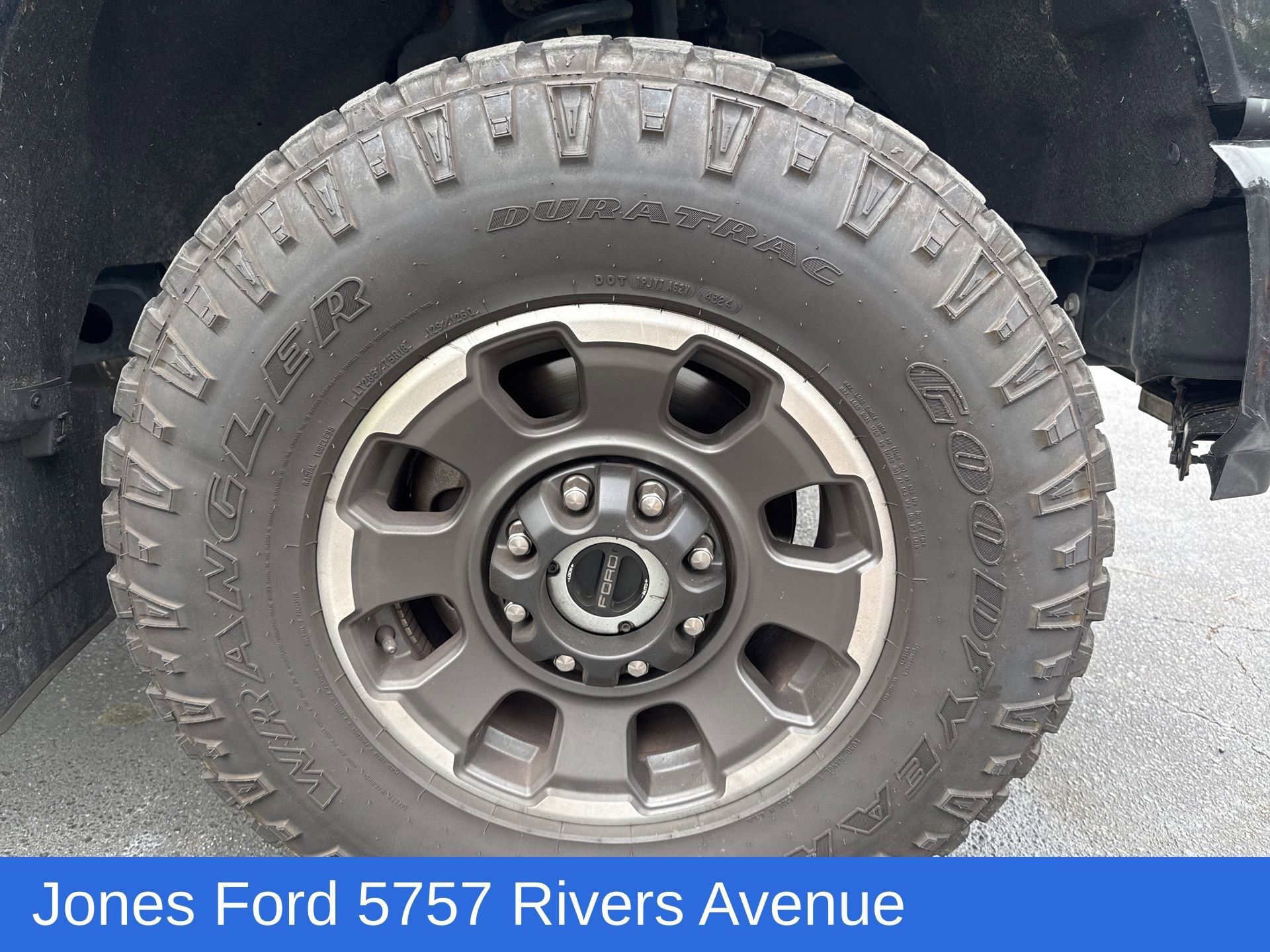 Certified 2024 Ford F250 Lariat w/ Lariat Ultimate Package image 3