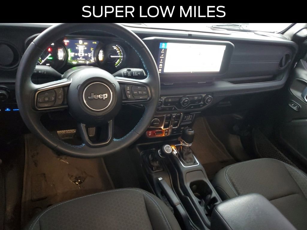 Used 2024 Jeep Wrangler Unlimited Rubicon 4xe image 7