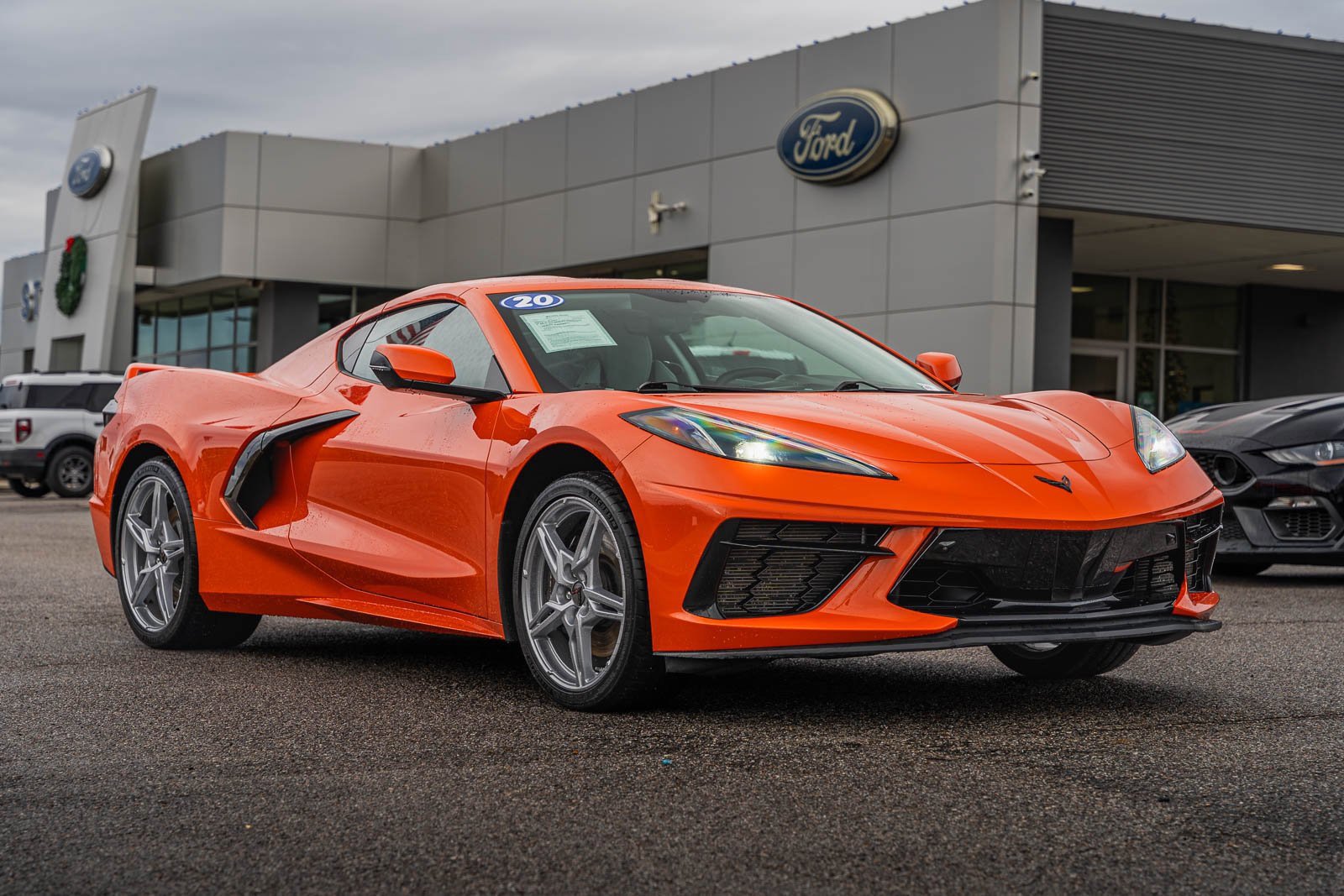 Used 2020 Chevrolet Corvette Stingray Premium Cpe w/ 3LT Preferred Equipment Group image 7