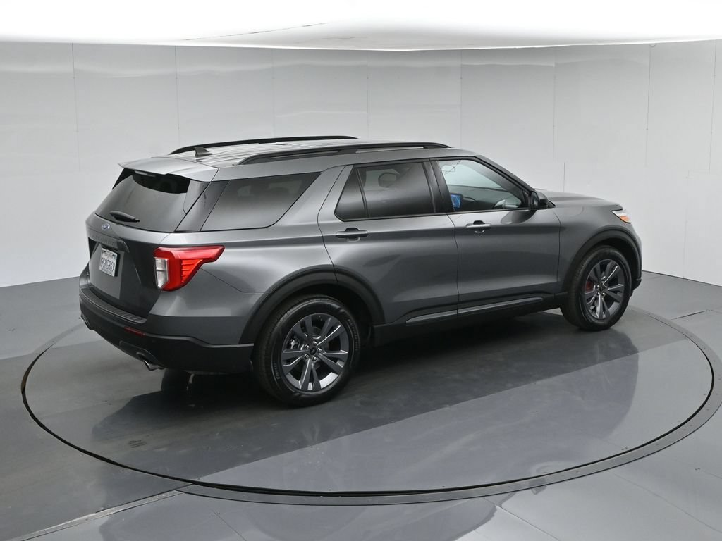 Certified 2023 Ford Explorer XLT w/ Equipment Group 202A RWD image 46