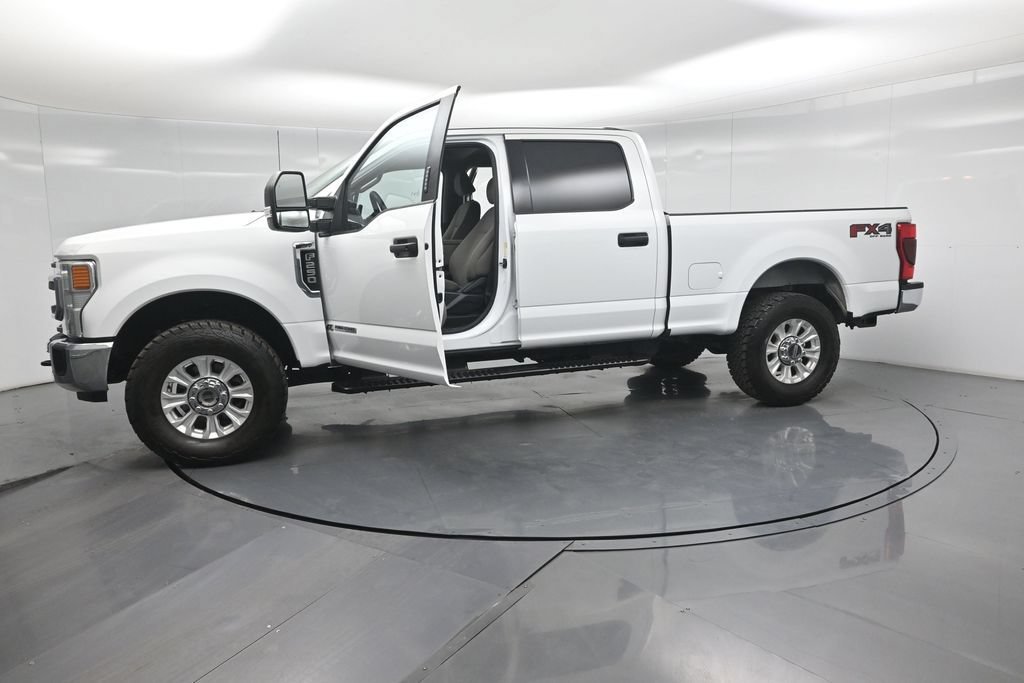 Certified 2022 Ford F250 XLT w/ XLT Value Package AWD/4WD image 33