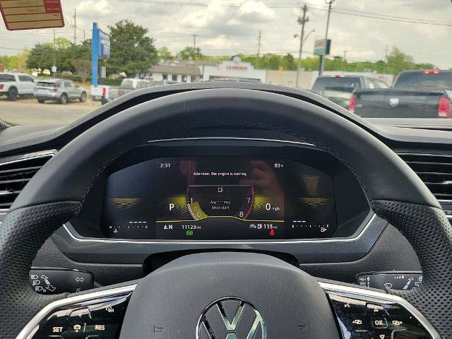 Used 2024 Volkswagen Tiguan SE R-Line w/ MDO Package, Three-Row FWD image 18