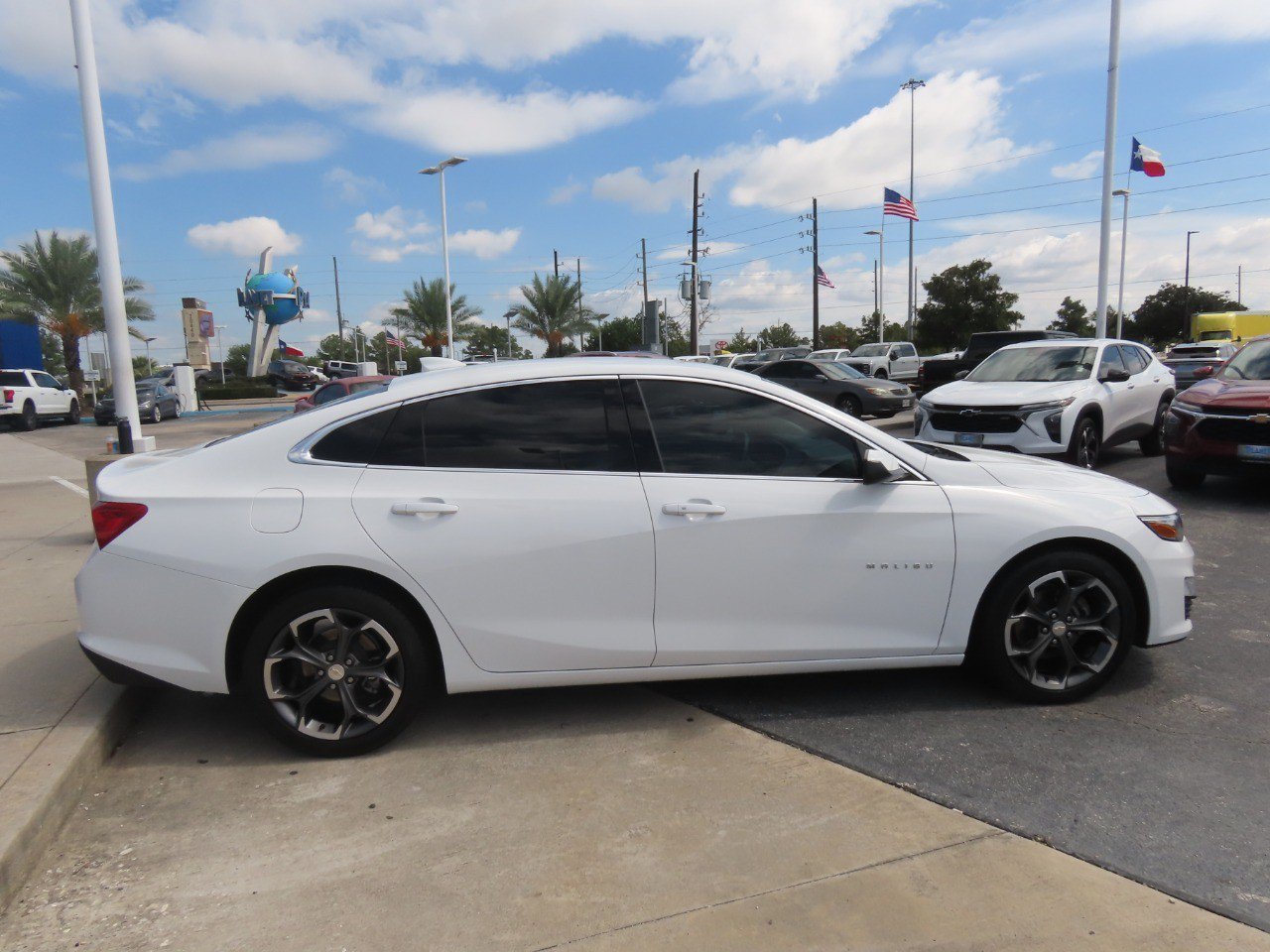 Used 2024 Chevrolet Malibu LT FWD image 8