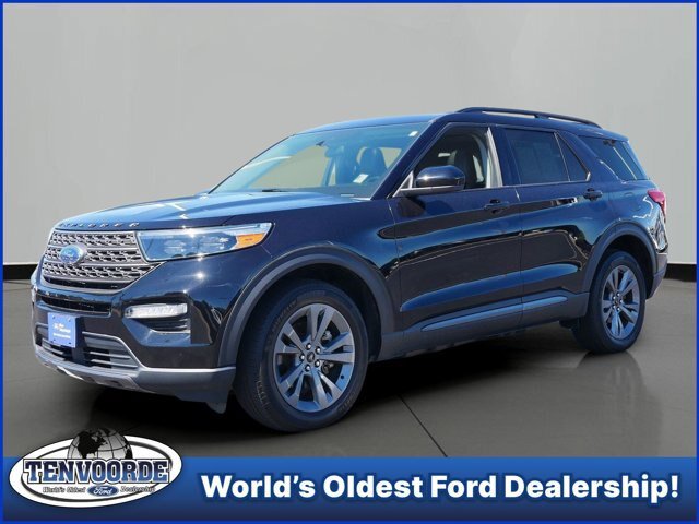 Certified 2022 Ford Explorer XLT w/ Equipment Group 202A