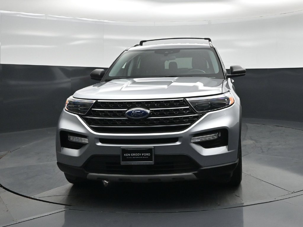 Certified 2022 Ford Explorer XLT w/ Equipment Group 202A AWD/4WD image 20