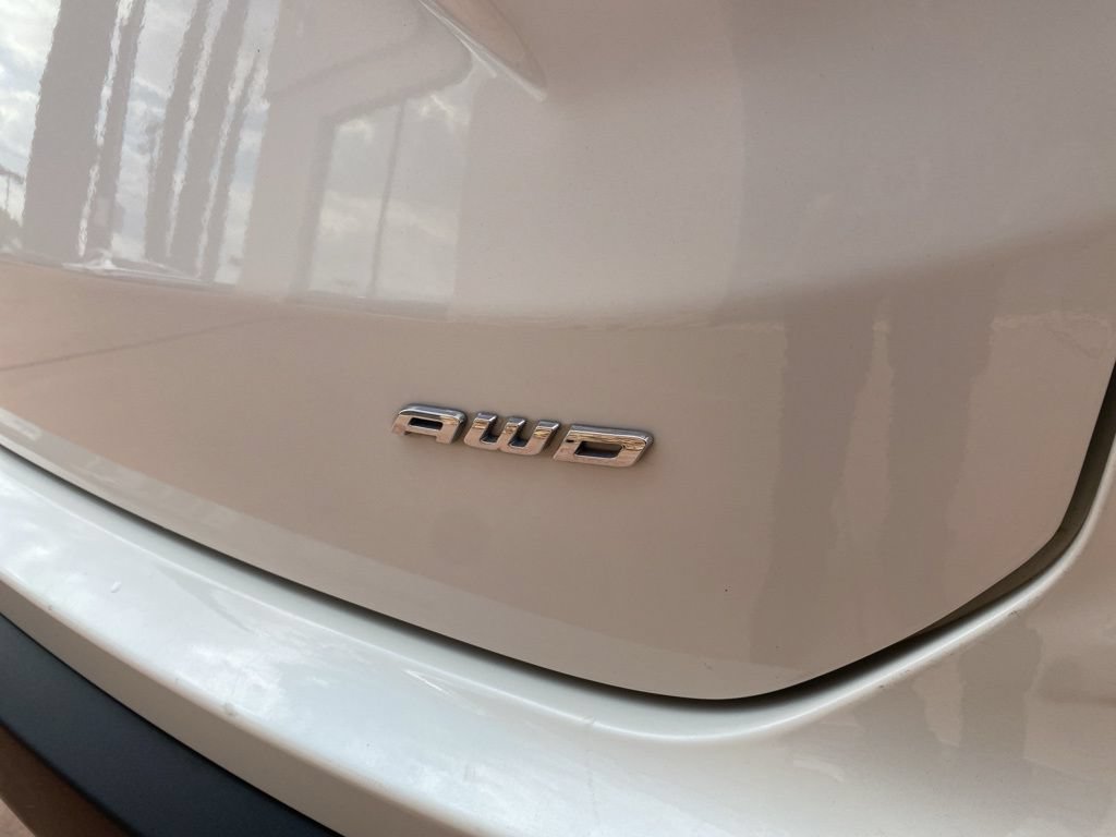 Certified 2023 Ford Edge Titanium AWD/4WD image 9