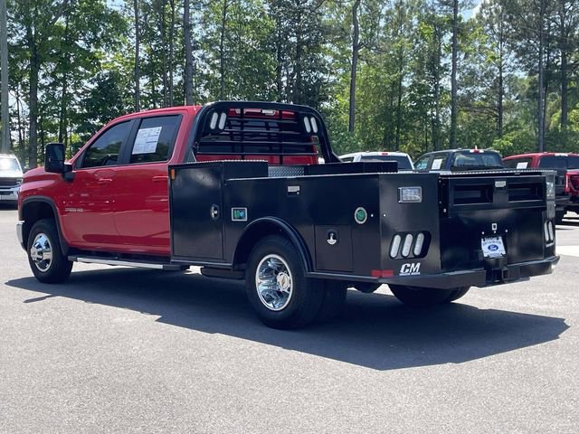 Used 2025 Chevrolet Silverado 3500 LT w/ Convenience Package AWD/4WD image 3