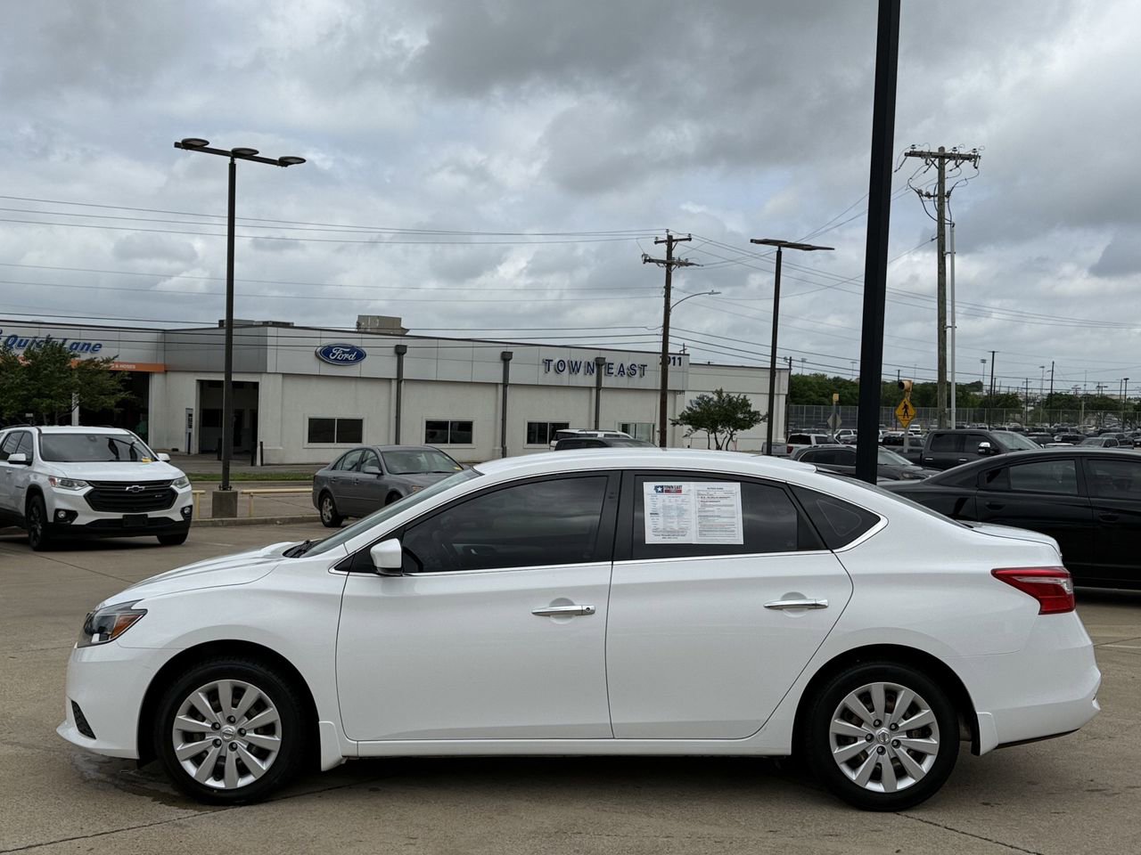 Used 2019 Nissan Sentra S image 3
