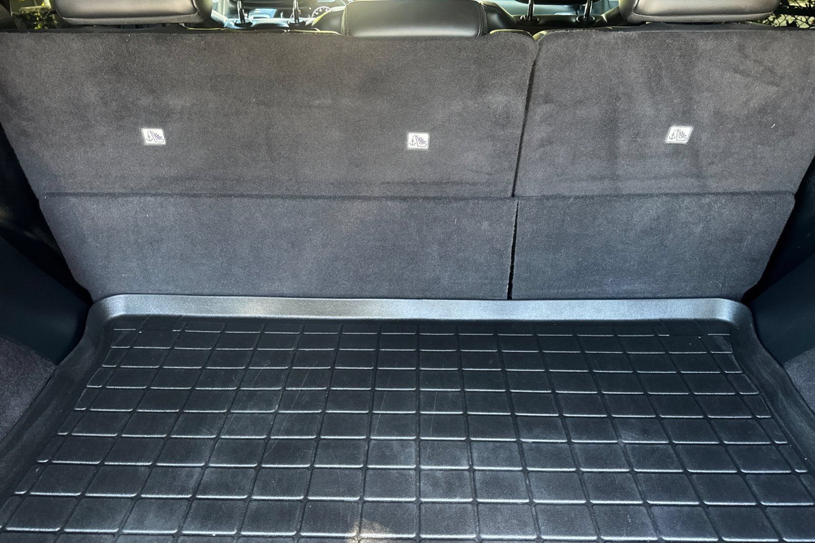 Used 2019 Jeep Grand Cherokee Altitude AWD/4WD image 14