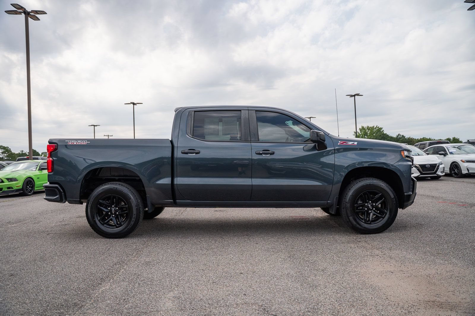 Used 2020 Chevrolet Silverado 1500 LT Trail Boss AWD/4WD image 8