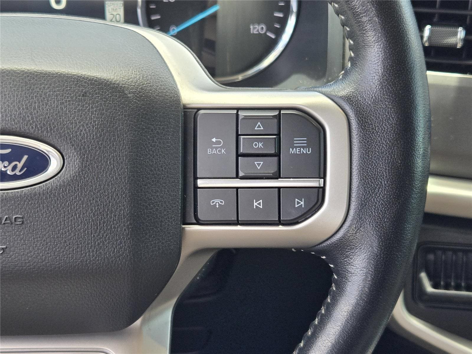 Certified 2023 Ford Expedition XLT RWD image 27