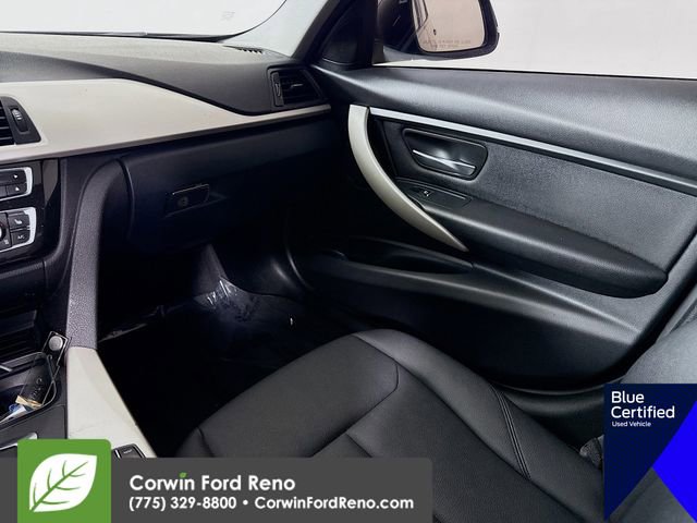 Used 2018 BMW 320i xDrive Sedan AWD/4WD image 28
