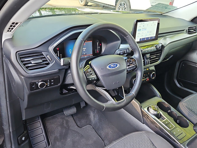 Certified 2023 Ford Escape Active AWD/4WD image 30