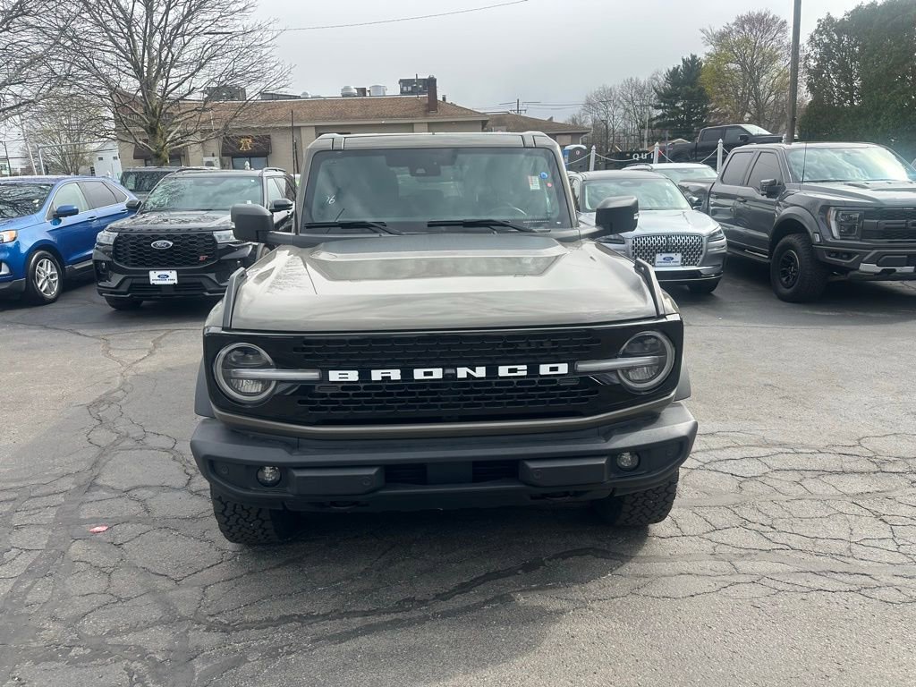 Certified 2025 Ford Bronco Outer Banks AWD/4WD image 2