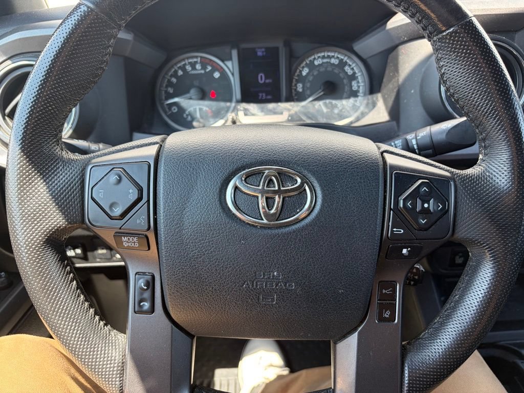 Used 2020 Toyota Tacoma TRD Sport w/ Technology Package AWD/4WD image 34