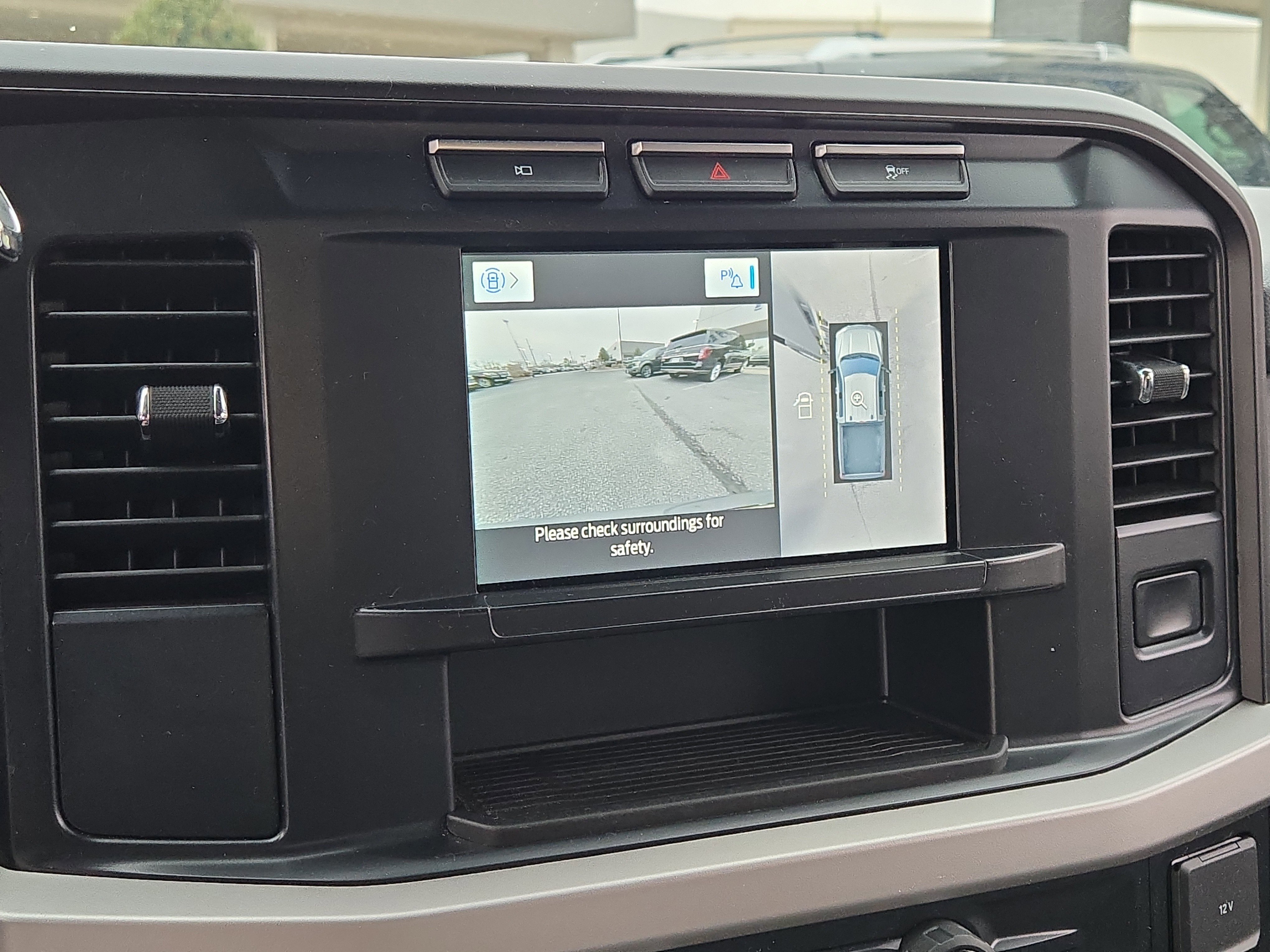 Certified 2024 Ford F350 XLT w/ 360-Degree Camera Package image 28