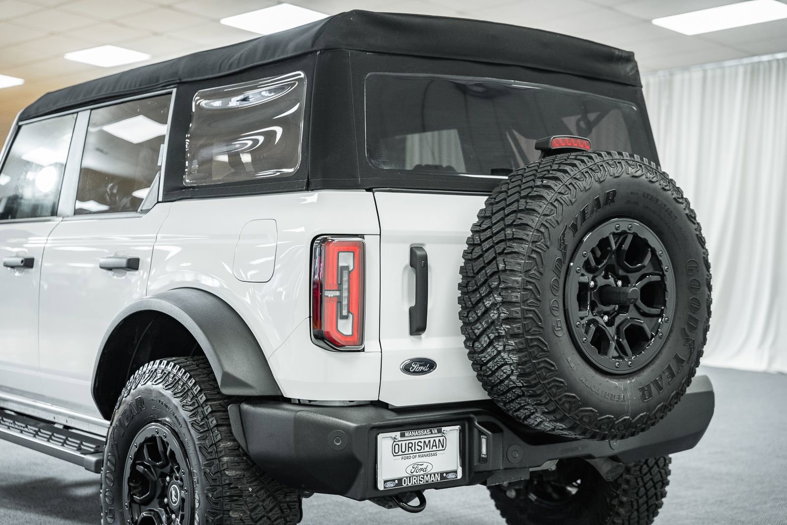 Certified 2024 Ford Bronco Wildtrak image 6