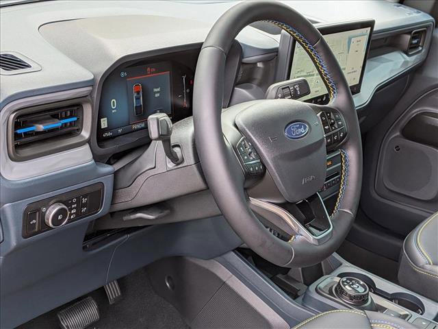 Certified 2025 Ford Maverick Lobo AWD/4WD image 9