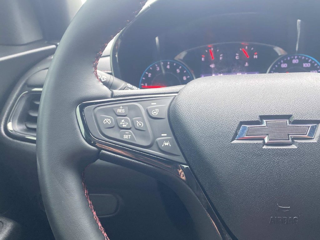 Used 2023 Chevrolet Equinox RS FWD image 32