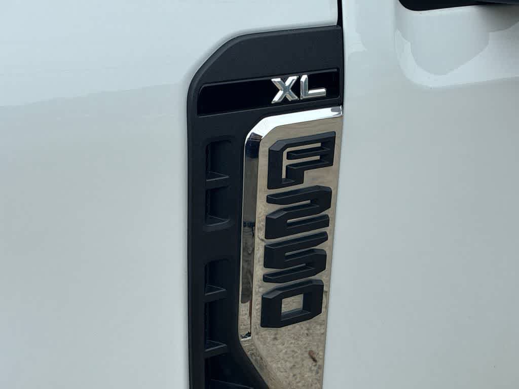 Certified 2024 Ford F250 XL w/ XL Chrome Package AWD/4WD image 12