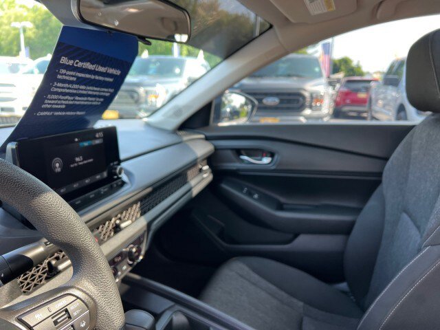 Used 2025 Honda Accord SE image 18