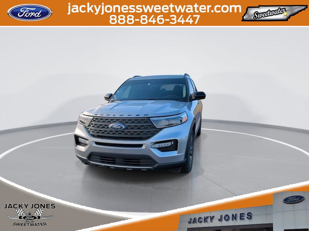 Certified 2023 Ford Explorer XLT w/ Equipment Group 202A image 3