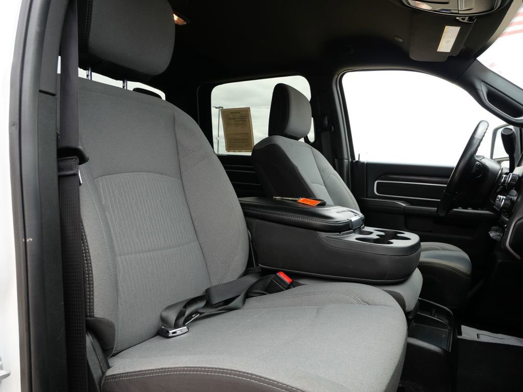 Used 2024 RAM 3500 Big Horn image 18