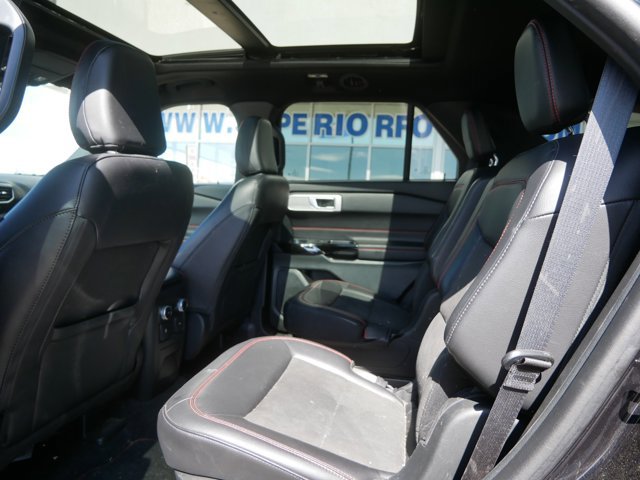 Certified 2024 Ford Explorer ST-Line w/ Class IV Trailer Tow Package AWD/4WD image 17