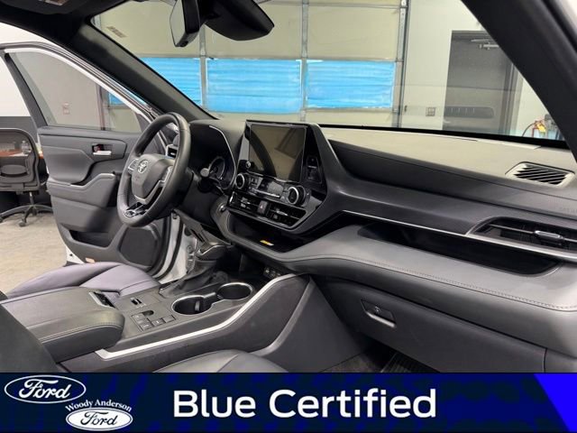 Used 2024 Toyota Highlander XSE FWD image 28